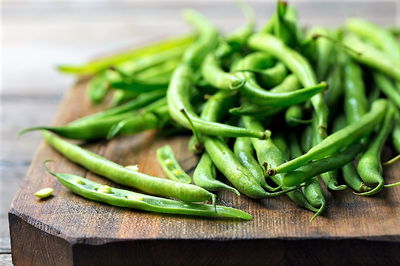 השוק מלא בשעועית ירוקה טרייה, נצלו אותה