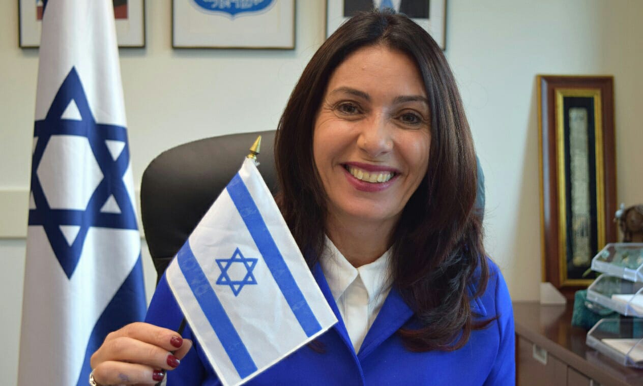 התחרות של מירי רגב והשמאלנים בפייסבוק