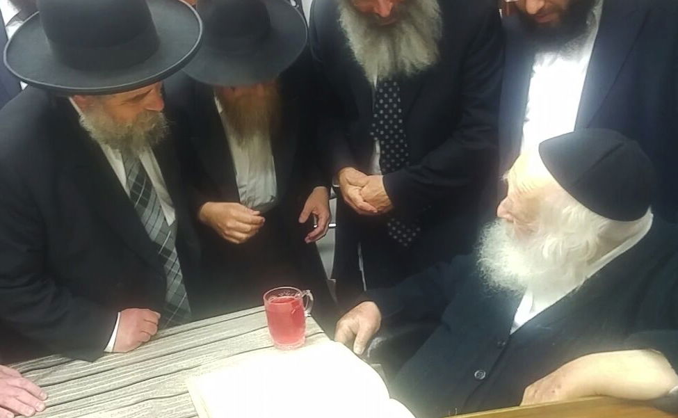 אחרי אישור ההקצאות: הנציגים עלו לבית הגר"ח