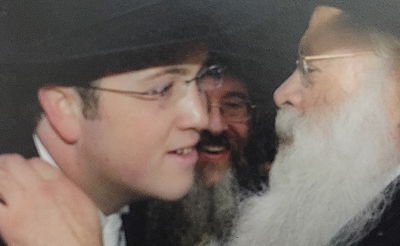 הרב בורנשטיין זצ"ל עם ירח טוקר, בחתונתו