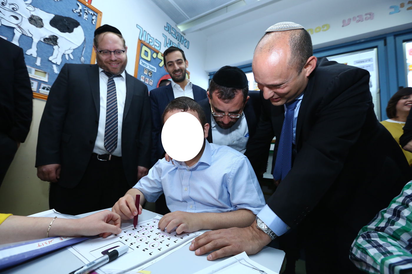 דרעי ובנט בסיור משותף ב'שתילים' בירושלים: נבנה מבנה קבע לבית הספר