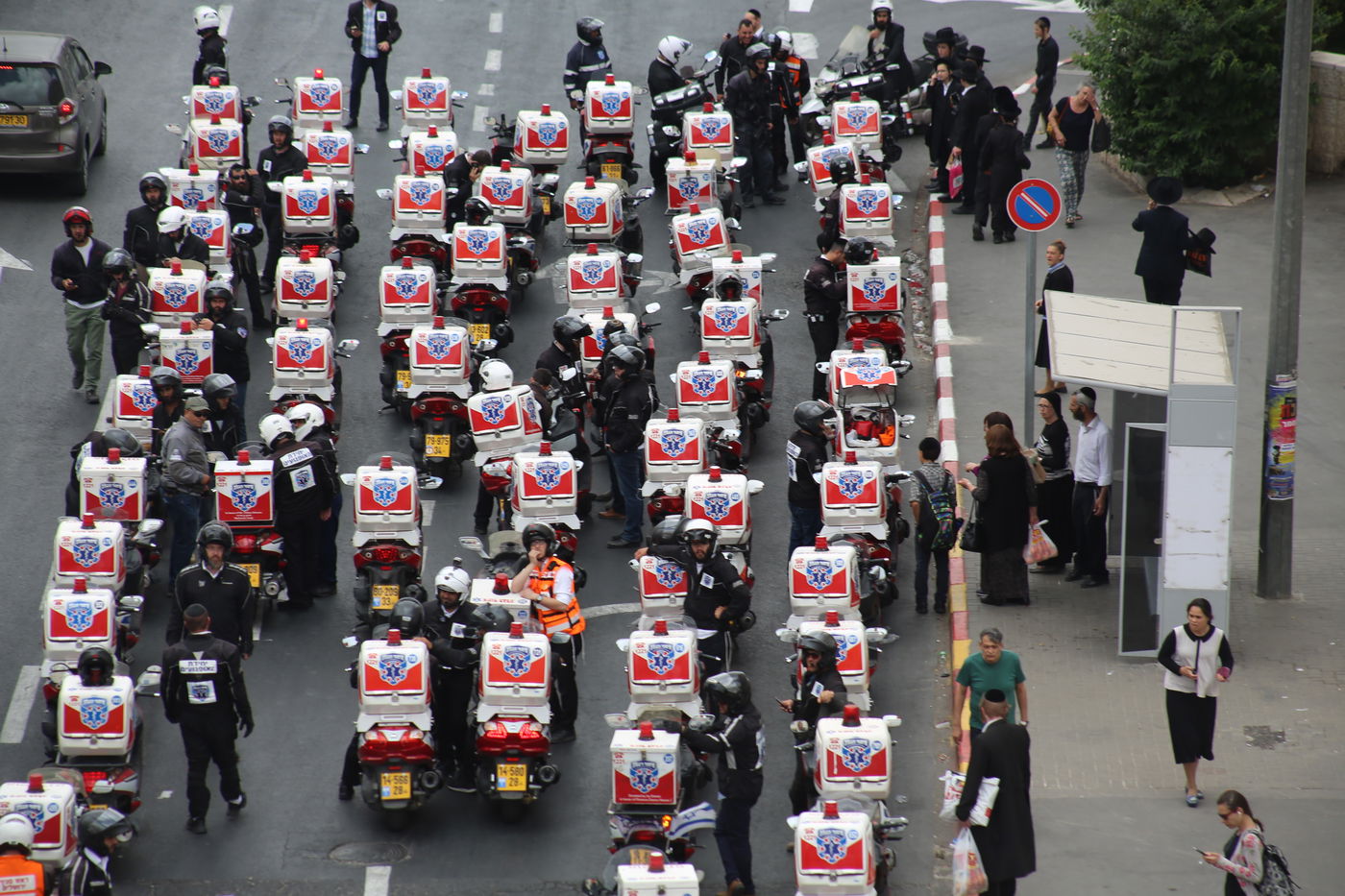 מאות ליוו למנוחות את מתנדב 'איחוד הצלה' אפי גדסי ז"ל