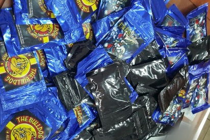 החומר המפליל