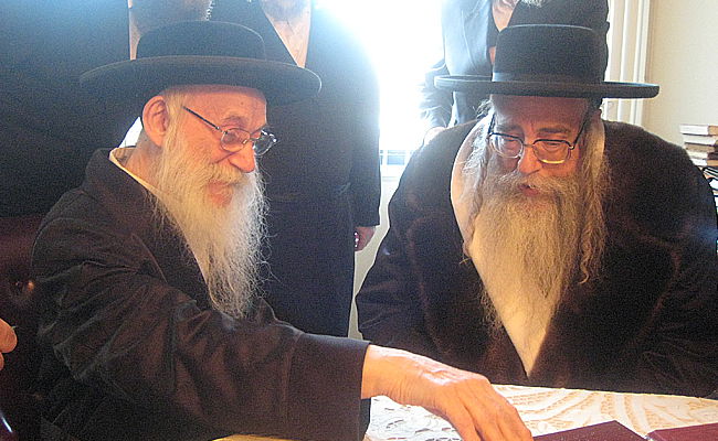 רבי אפרים פישל הרשקוביץ זצ"ל עם הרבי מצאנז