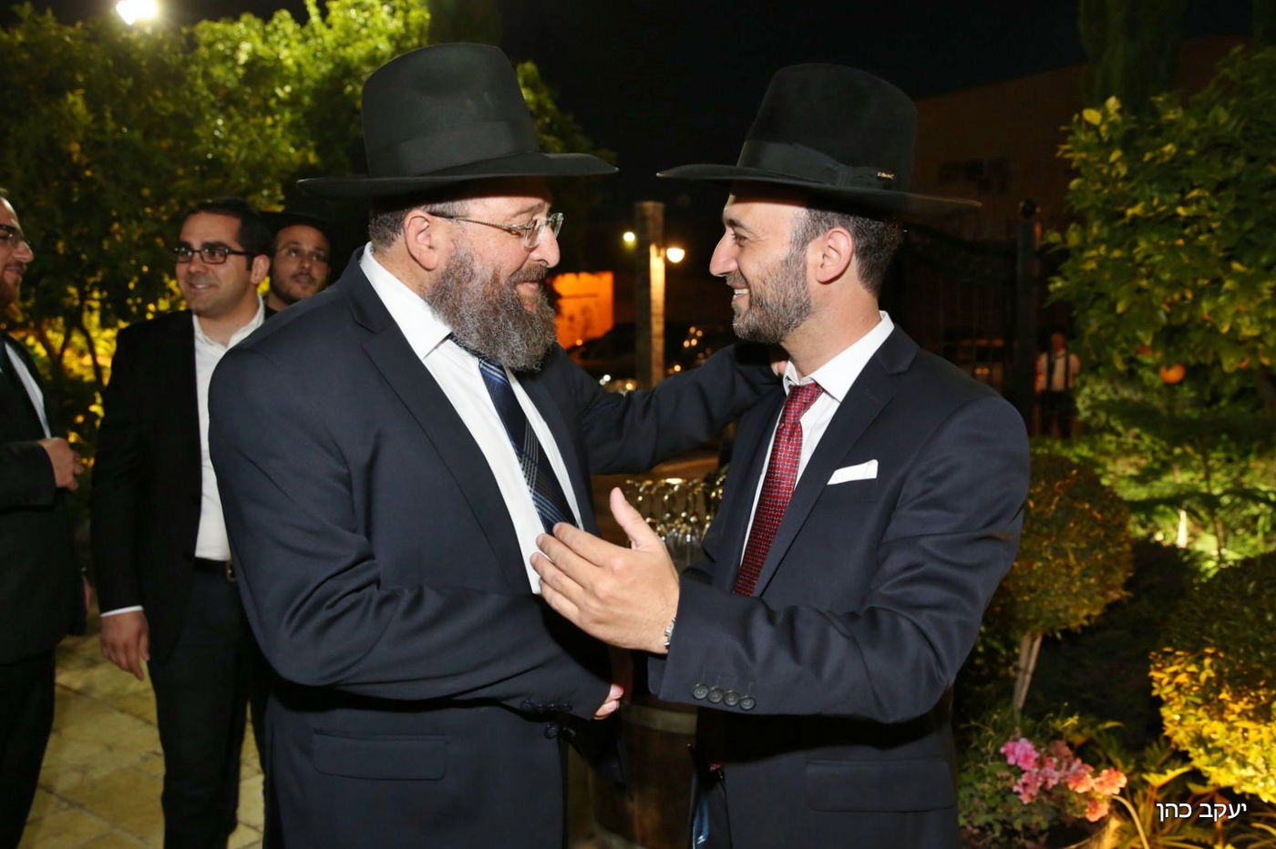 מקורבו של הראשל"צ בירמץ את בנו, כולם התייצבו