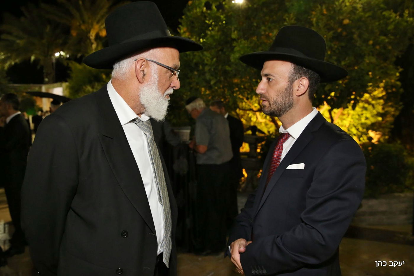 מקורבו של הראשל"צ בירמץ את בנו, כולם התייצבו