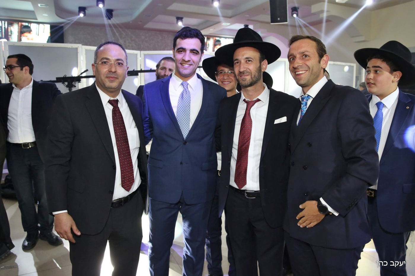 מקורבו של הראשל"צ בירמץ את בנו, כולם התייצבו