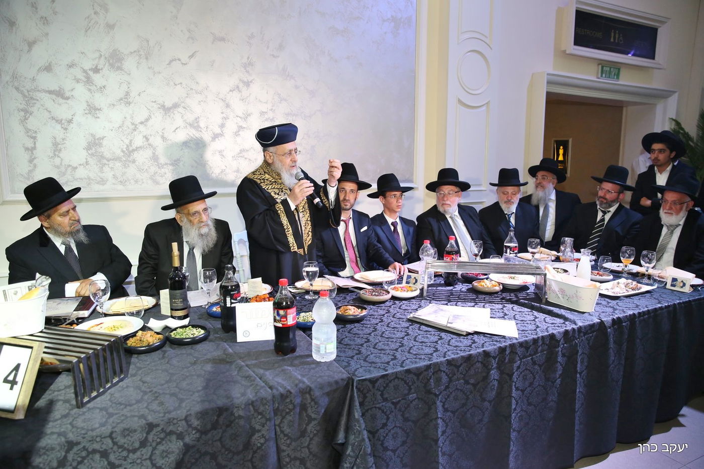 מקורבו של הראשל"צ בירמץ את בנו, כולם התייצבו