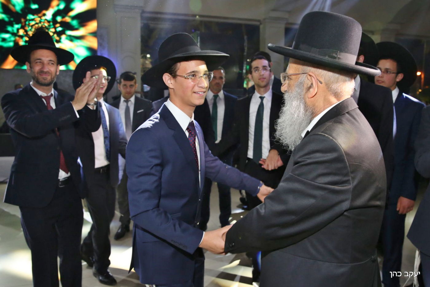 מקורבו של הראשל"צ בירמץ את בנו, כולם התייצבו