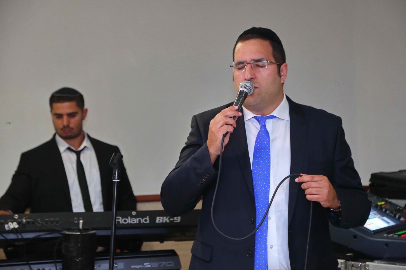 בר מצווה לבנו של שמוליק גרינברג • צפו