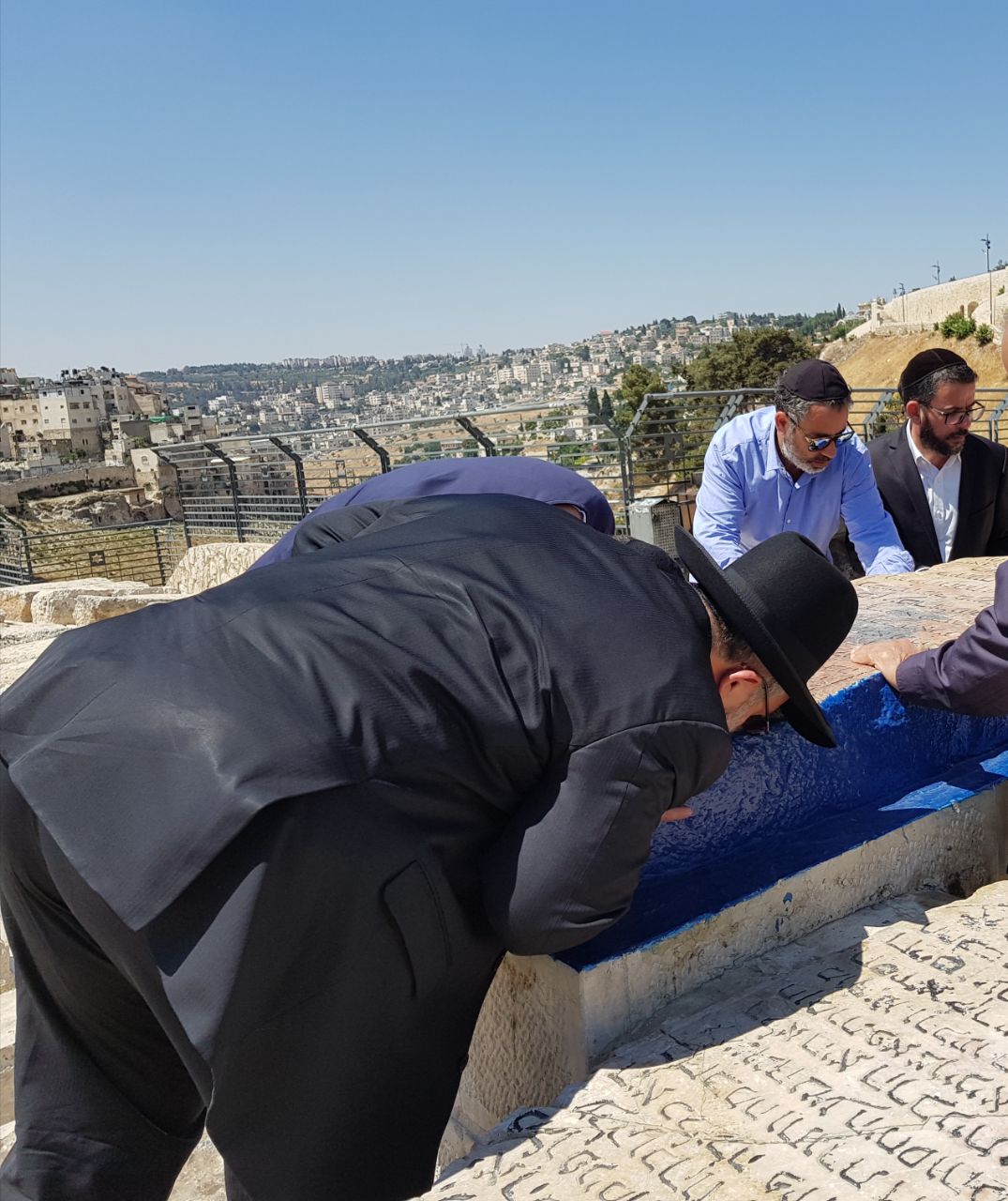 מסע תפילה לציון אור החיים. הרב שמעון בן טוב.