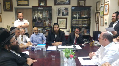 פה אחד: זאב קשש מונה למנכ"ל עיריית אלעד