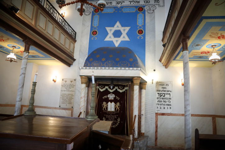 דם, אש ותמרות עשן - פולין בעדשת מצלמה