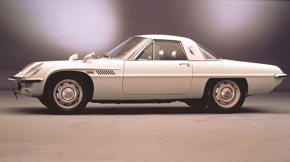 מאזדה קוסמו ספורט 1967