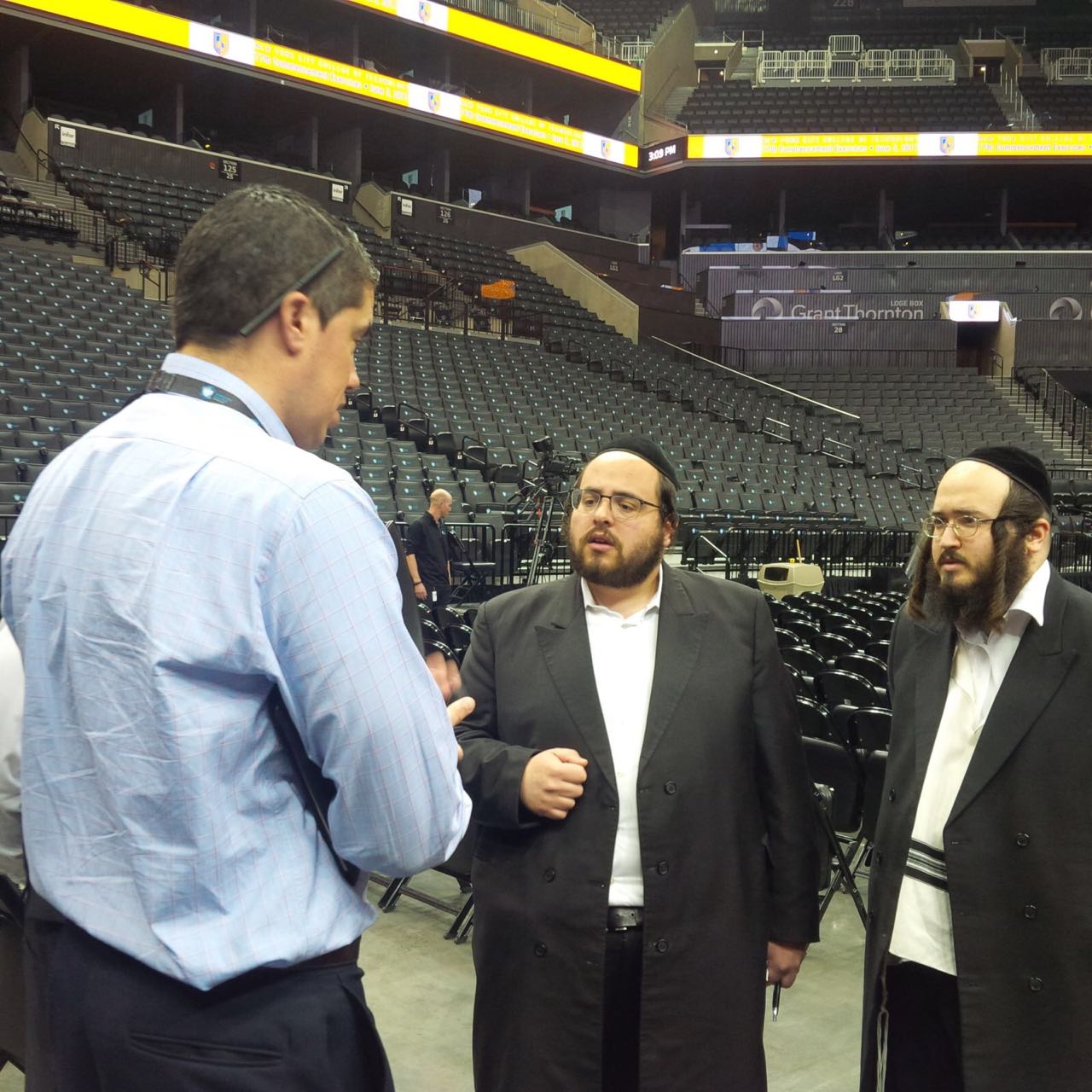 חילוקי דעות: הרבי מסאטמר ביקש דחייה, חסידיו לא יפגינו