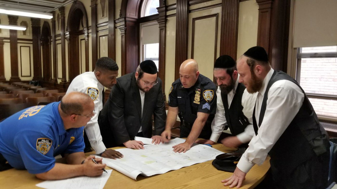 חילוקי דעות: הרבי מסאטמר ביקש דחייה, חסידיו לא יפגינו