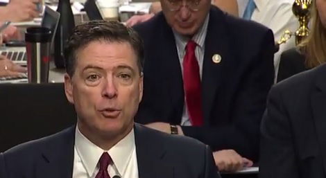 קומי בעדותו