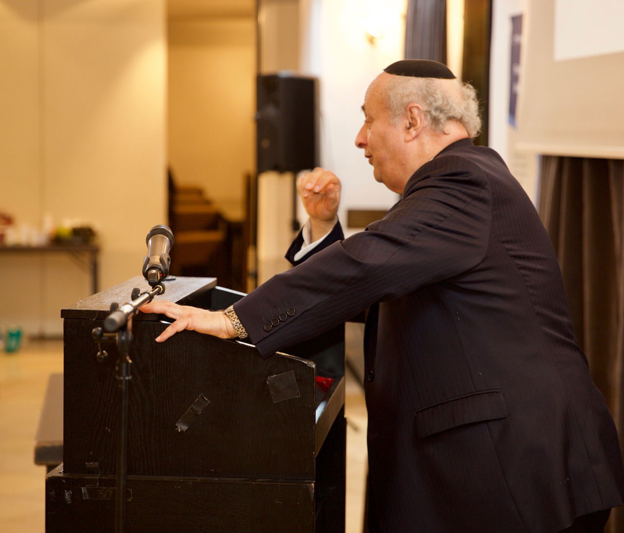 נשות הרבנים התכנסו כדי להשתלם בסיוע לבעליהן