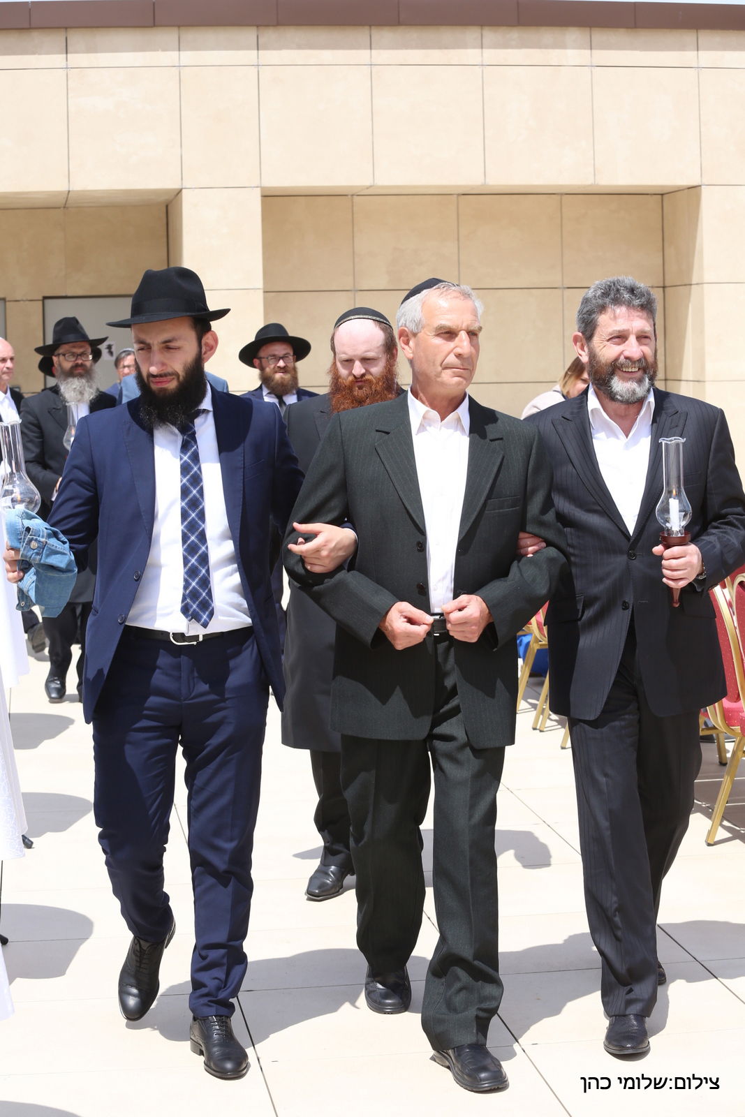 באירוע אחד: חופה כדת וכדין לשלושה זוגות מתקרבים