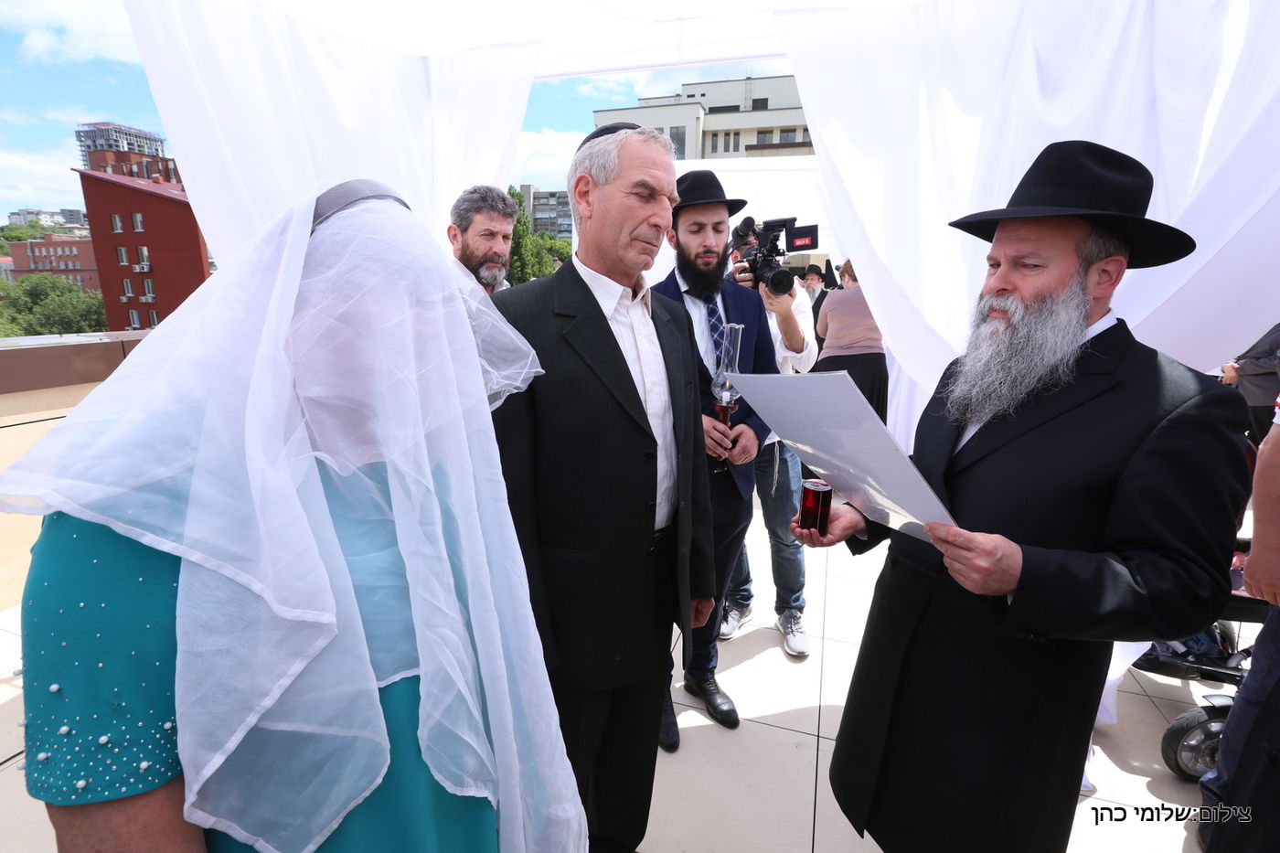 באירוע אחד: חופה כדת וכדין לשלושה זוגות מתקרבים