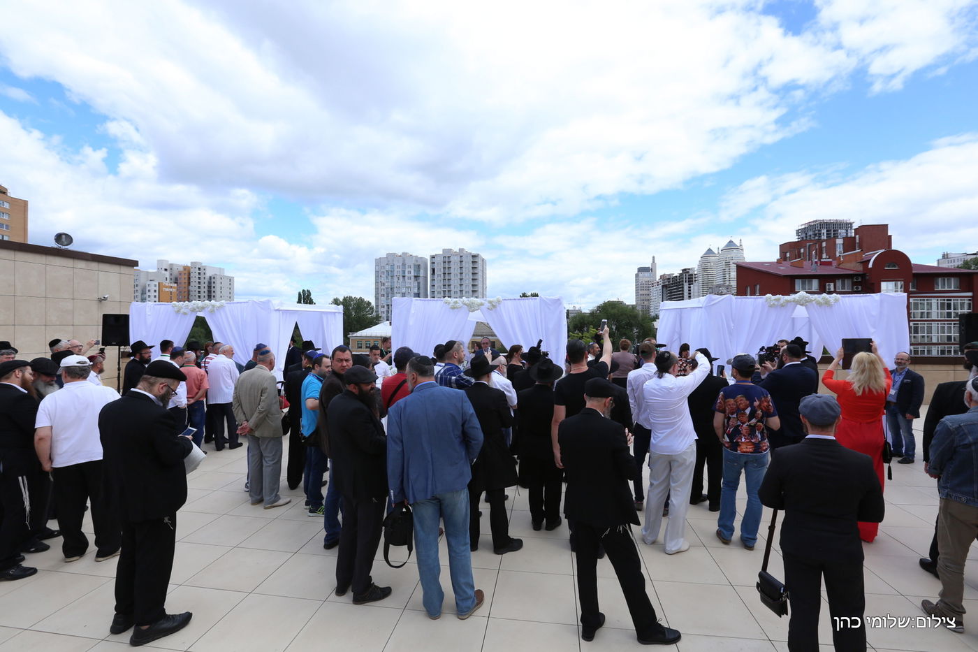 באירוע אחד: חופה כדת וכדין לשלושה זוגות מתקרבים