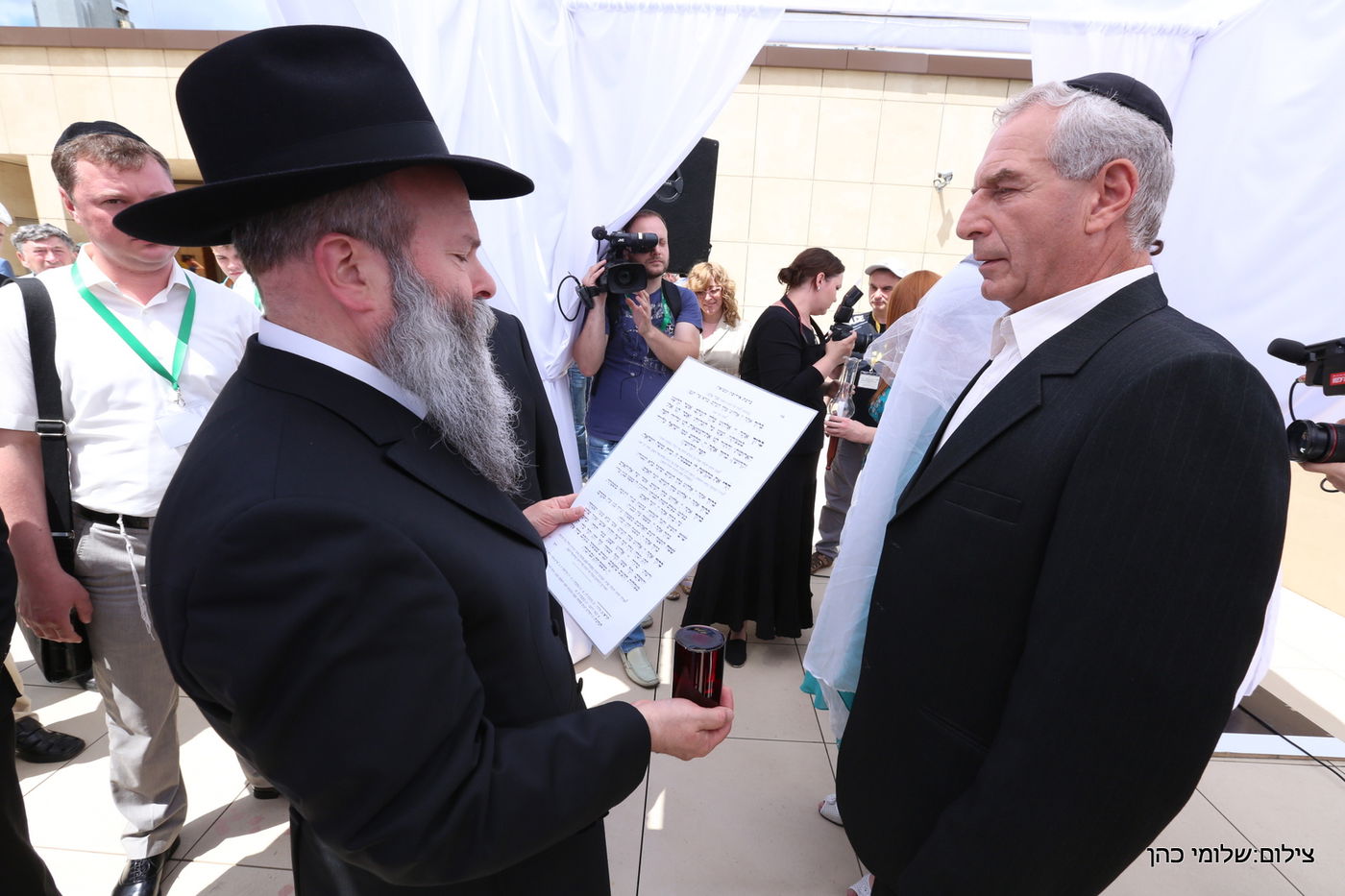 באירוע אחד: חופה כדת וכדין לשלושה זוגות מתקרבים