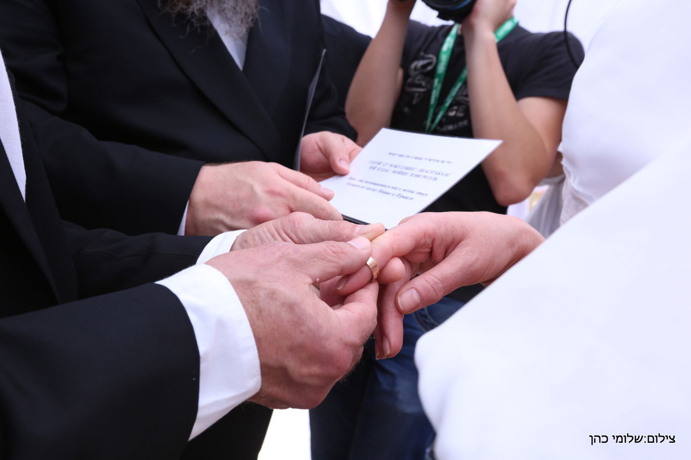 באירוע אחד: חופה כדת וכדין לשלושה זוגות מתקרבים