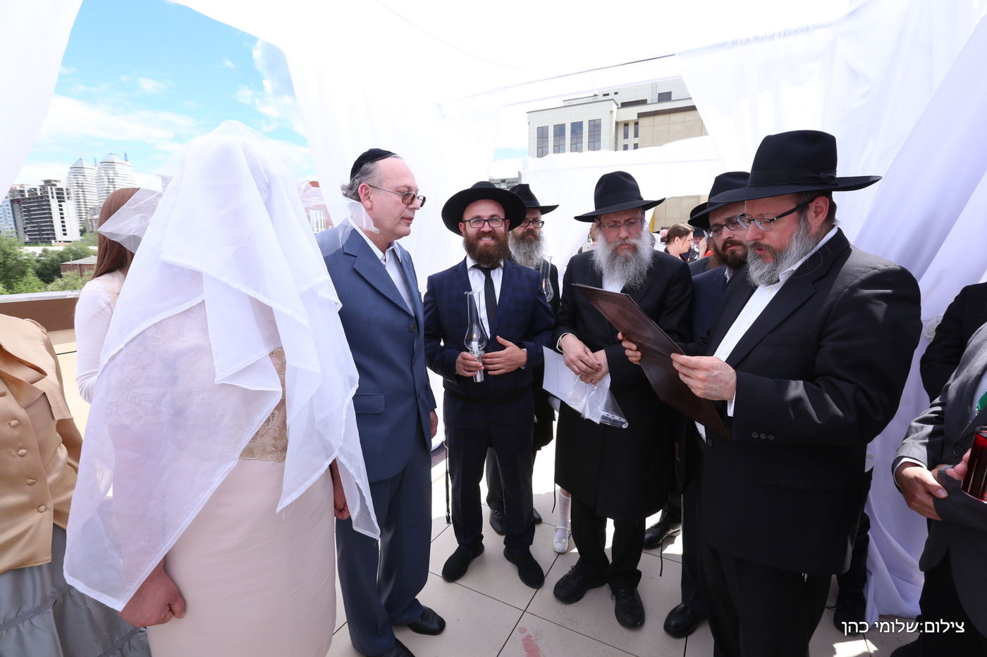 באירוע אחד: חופה כדת וכדין לשלושה זוגות מתקרבים