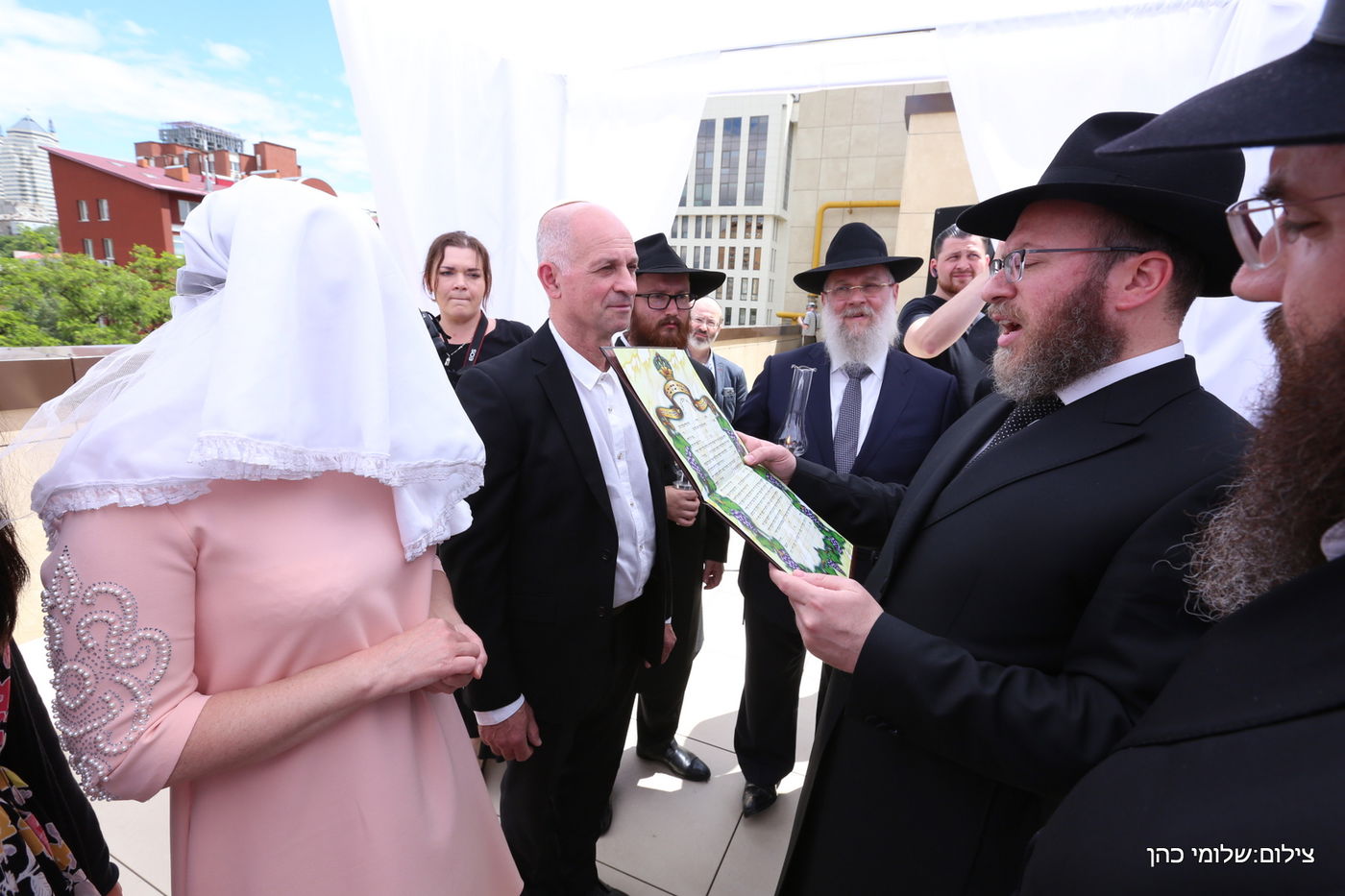 באירוע אחד: חופה כדת וכדין לשלושה זוגות מתקרבים