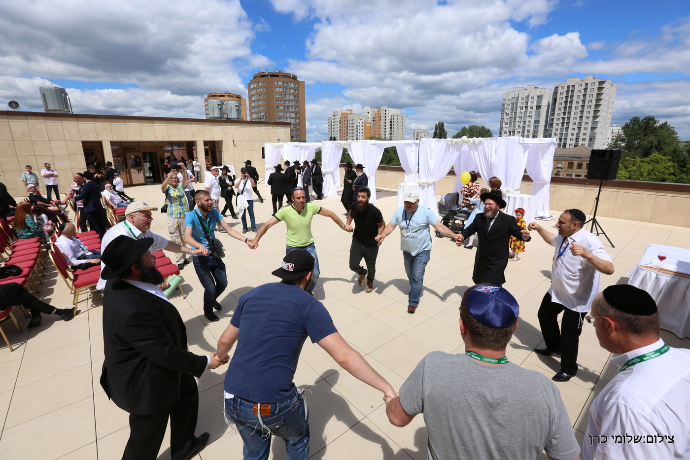 באירוע אחד: חופה כדת וכדין לשלושה זוגות מתקרבים