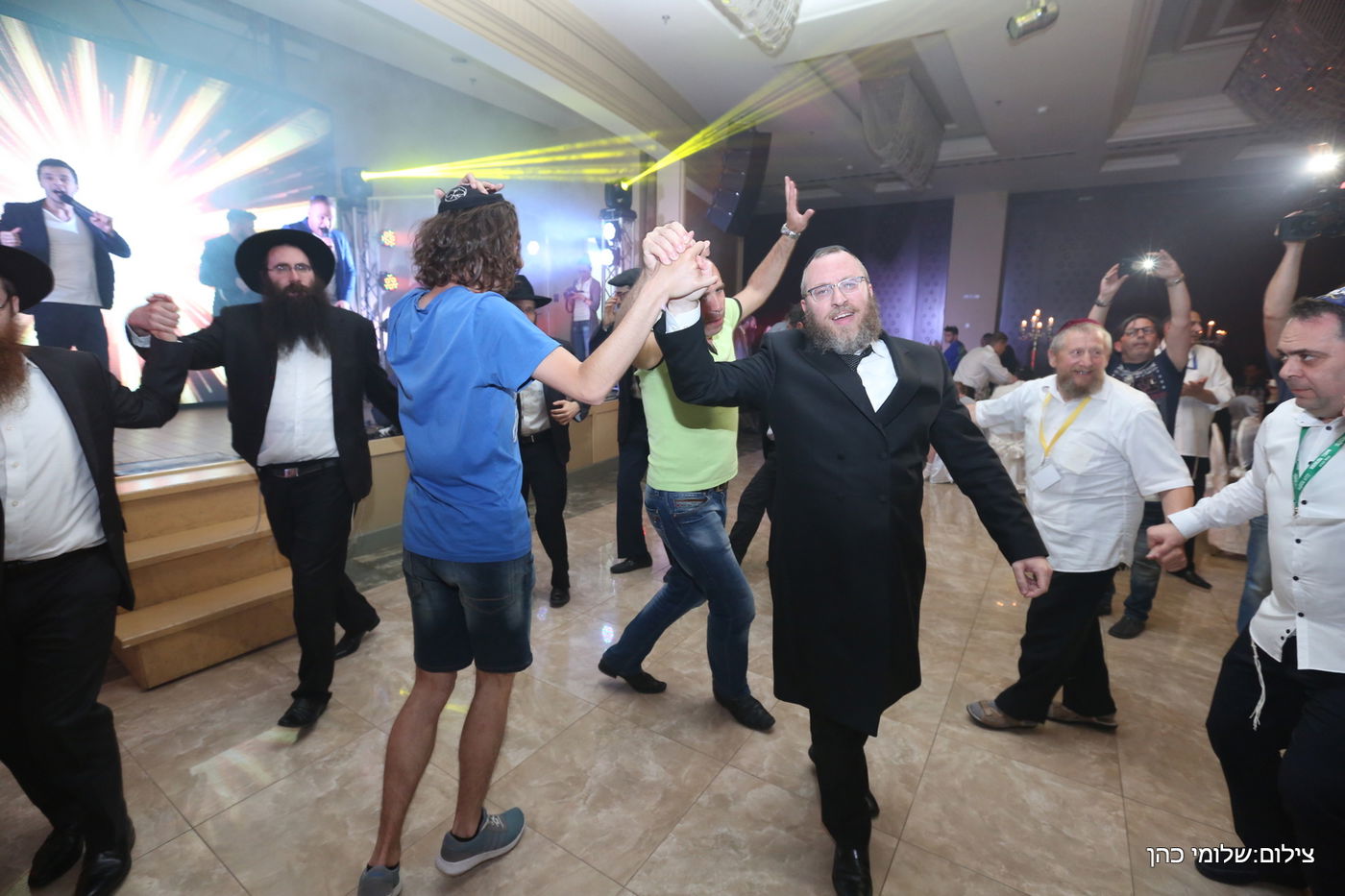 באירוע אחד: חופה כדת וכדין לשלושה זוגות מתקרבים