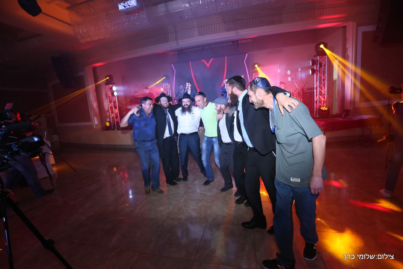 באירוע אחד: חופה כדת וכדין לשלושה זוגות מתקרבים