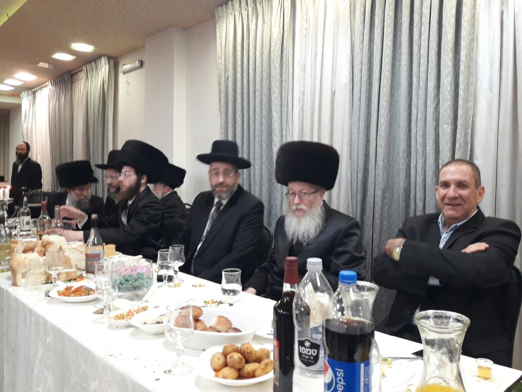 יפתח רון טל יו"ר חברת החשמל, ליצמן והרב דוד לאו