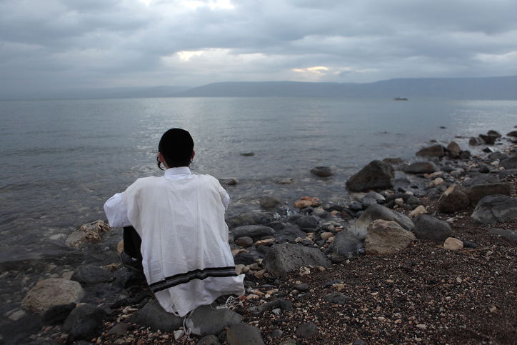 קורס חדשני לטיפול במכורים. רטורנו. אילוסטרציה