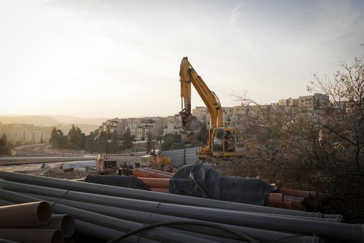 בנייה בשכונת רמות. אילוסטרציה