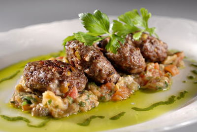 המצע בריא, קציצות הבקר הרבה פחות. אילוסטרציה