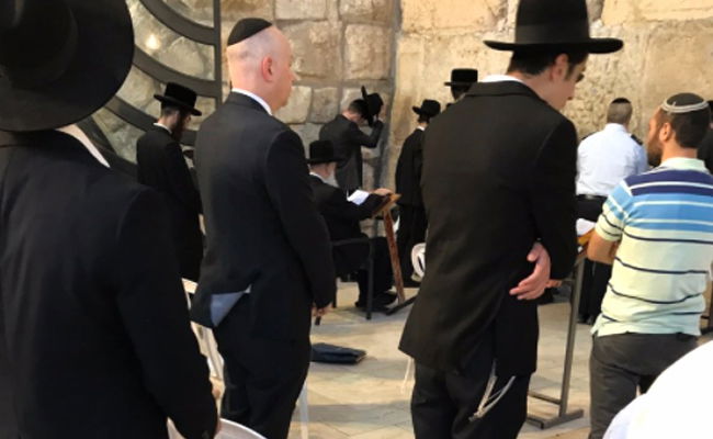 ג'ייסון גרינבלט התפלל בכותל: "שהאלימות תסתיים"