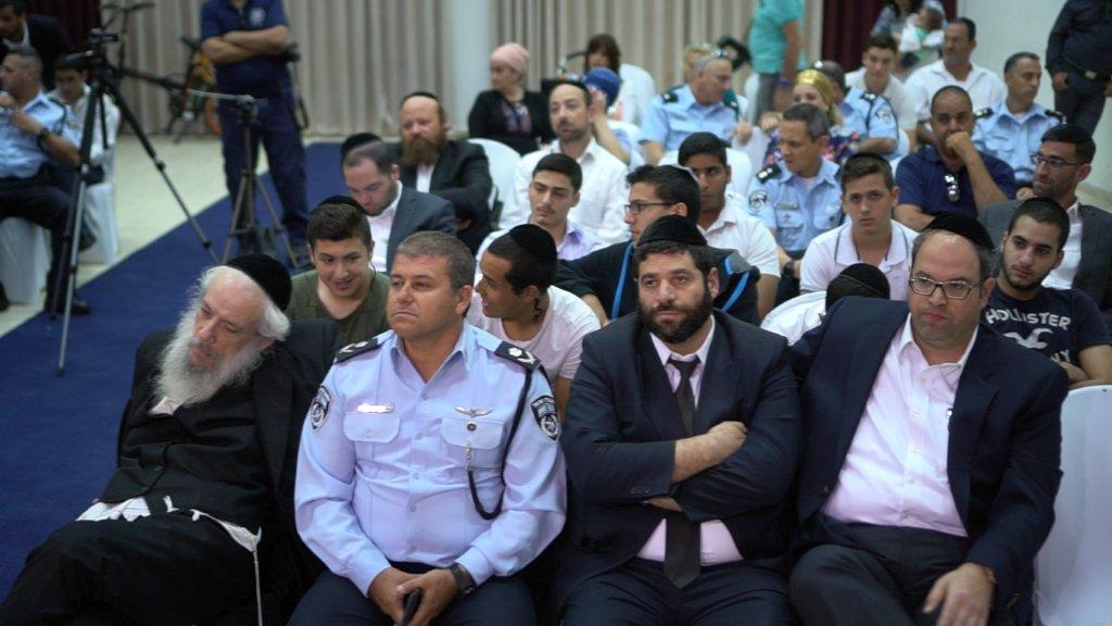 תעודות למסיימי פרוייקט מיל"ה.