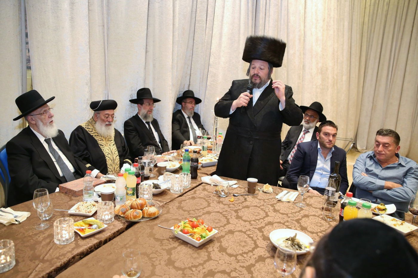 במעמד רבנים: הושק ספרו החדש של נשיא המועצת הגר"ש כהן • צפו