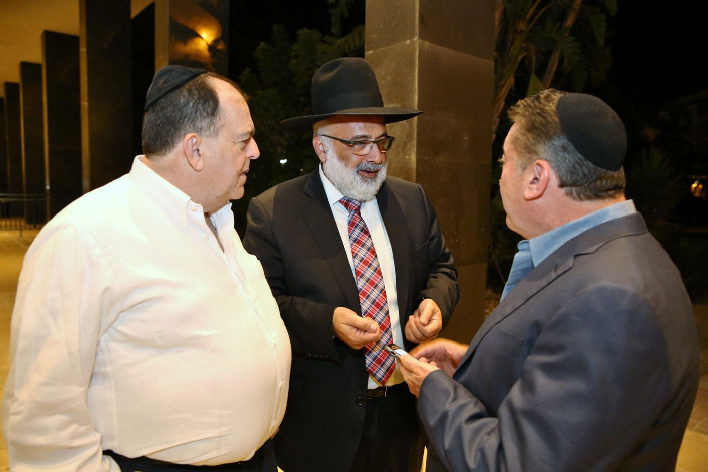 במעמד רבנים: הושק ספרו החדש של נשיא המועצת הגר"ש כהן • צפו