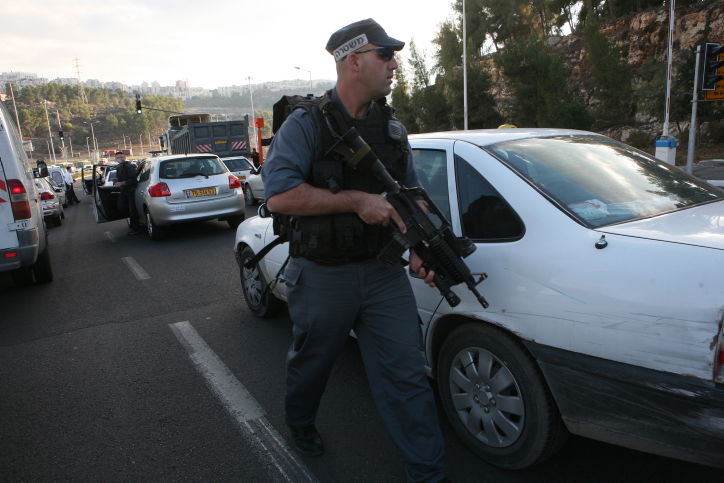 שוטרים, אילוסטרציה