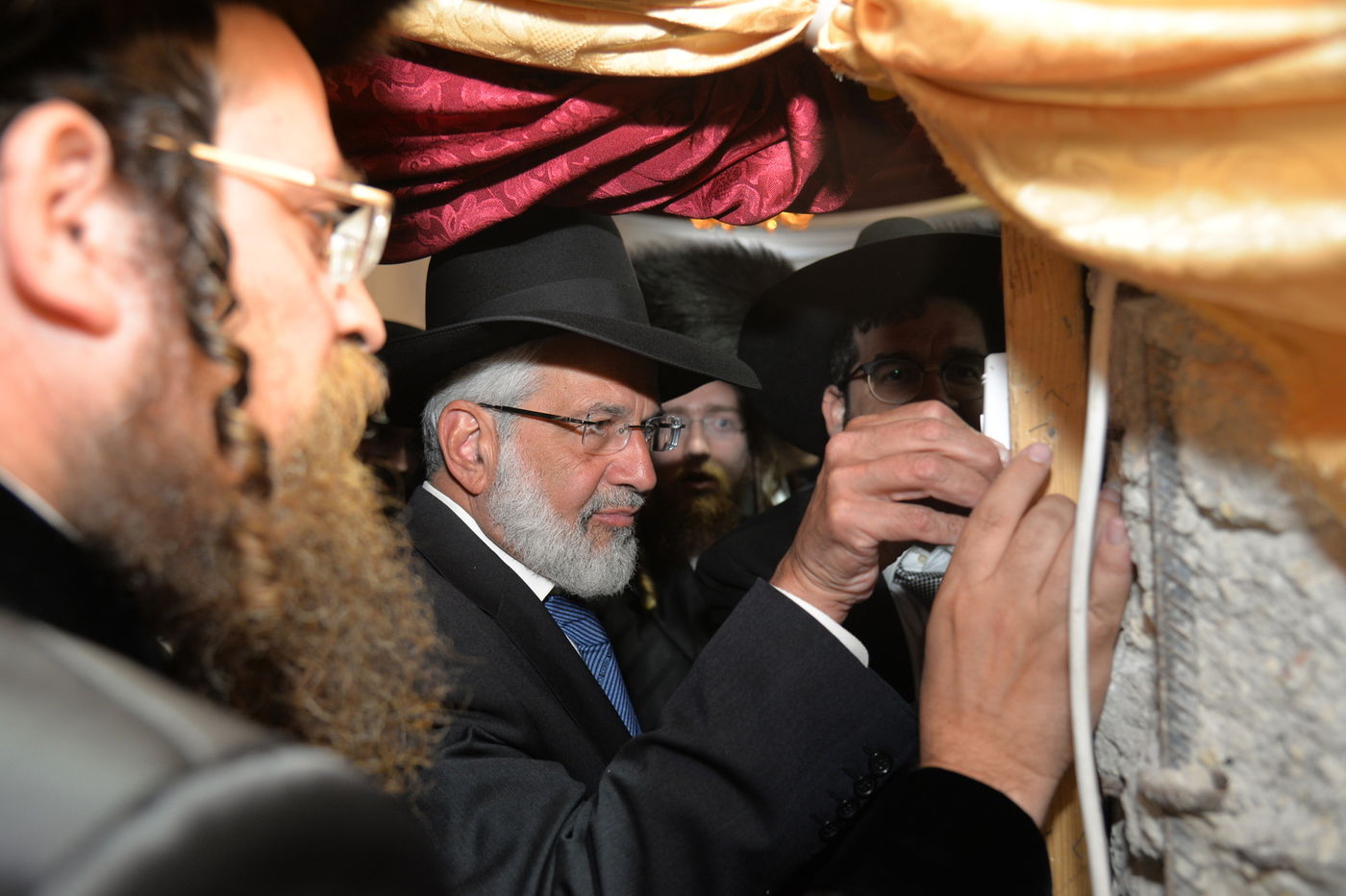 הכנסת ס"ת לביהמ"ד אונגוואר מודיעין עילית. תיעוד