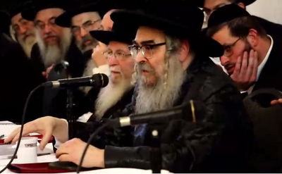 "רבבות לומדים בארץ ישראל בשלווה - ולא מגייסים אותם"