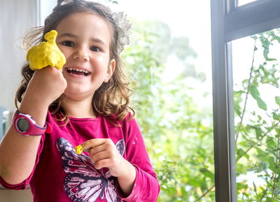כיף להכין, כיף לשחק: בצק משחק אכיל - מדריך וידאו