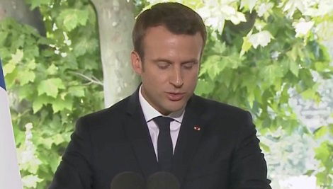 מקרון בנאומו