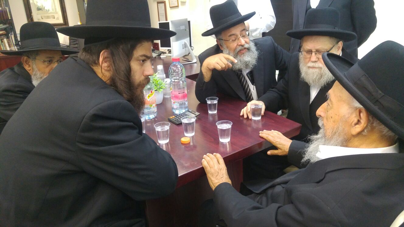 חבר מועצת החכמים הפתיע את ראש העיר