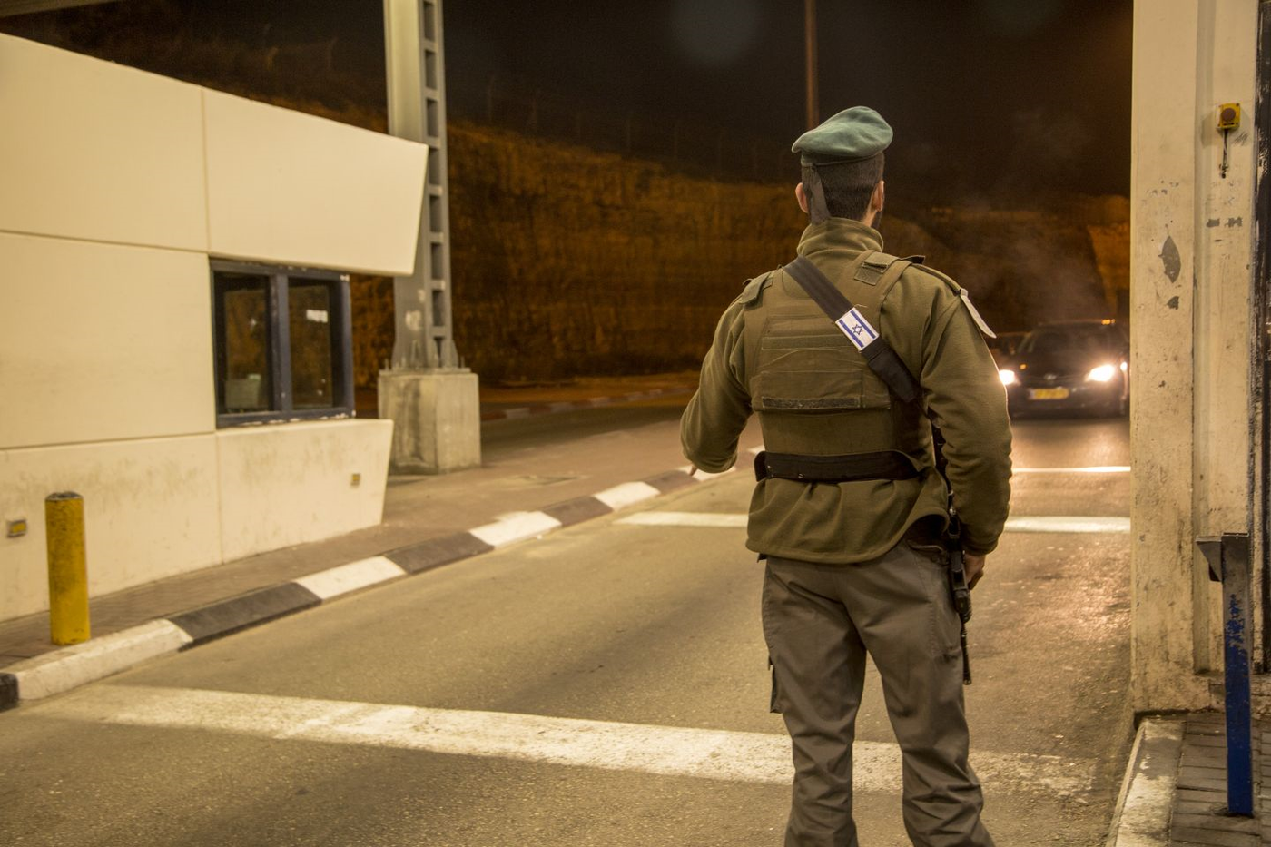 מעבר וולג'ה: הרכב נעצר במחסום והתגלה כגנוב