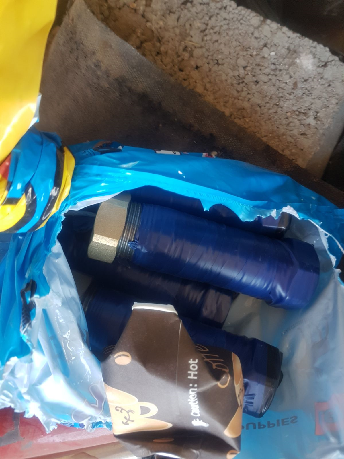 השלל המשטרתי: עשרות רובים, אקדחים, טיל לאו ו.... פגזים