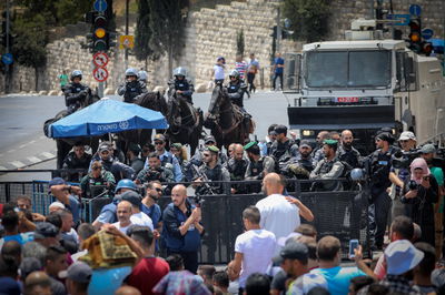 מפגינים ליד הר הבית