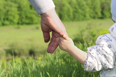 תביעות לביטול מזונות על ידי האבות? אילוסטרציה